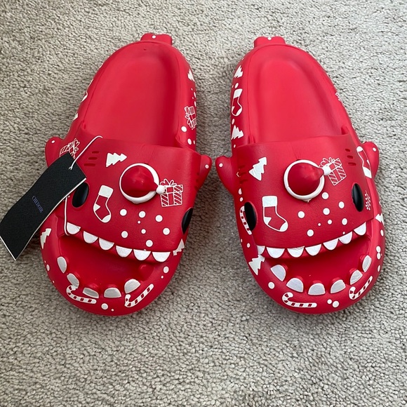 Chedoir Shoes - Chedoir Comfy Shark Slippers